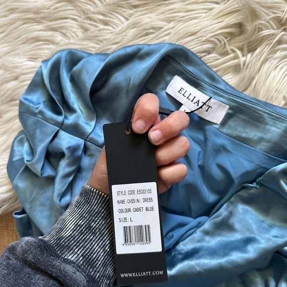 ELLIATT Cassini Dress In Blue - Picture 5 of 5